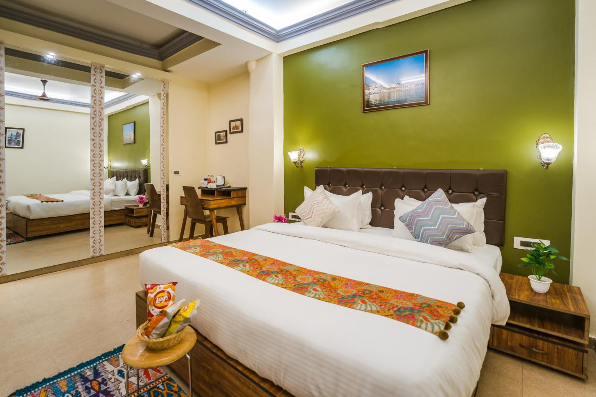 Tripli Hotels Silver Shine Waranasi Zewnętrze zdjęcie
