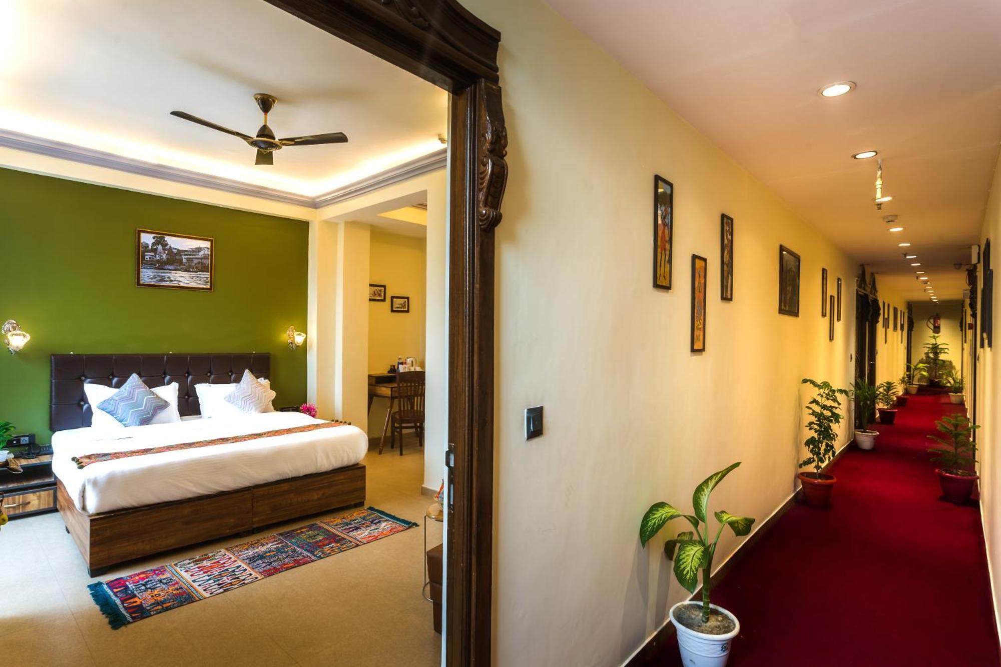 Tripli Hotels Silver Shine Waranasi Zewnętrze zdjęcie